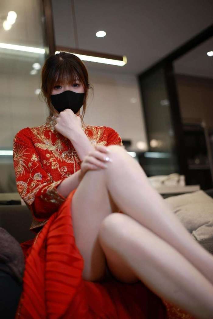 白龙猫女 – 肉丝秀禾服 [35P3V37MB]