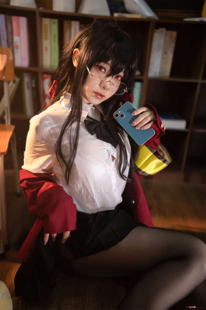 安食Ajiki – 碧蓝航线 大凤JK [40P279MB]