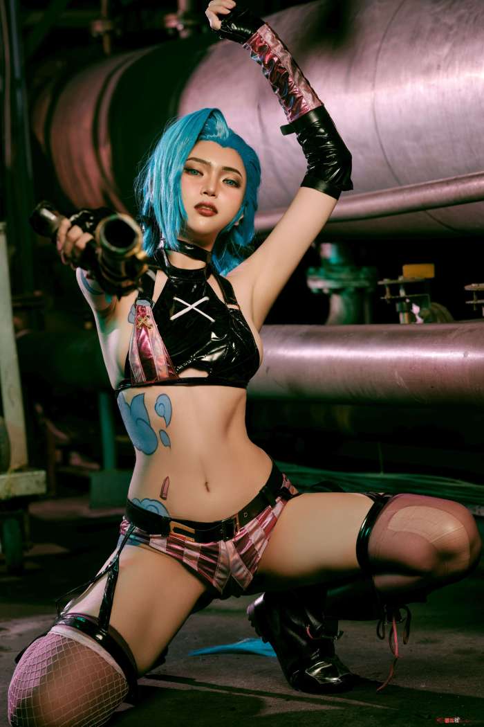 ZinieQ – Jinx Arcane [44P-382MB]