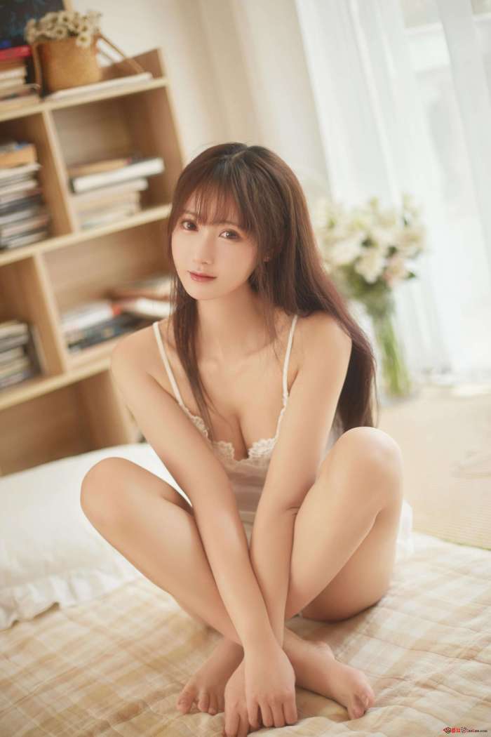 羽生三未 – 日系睡裙 [30P316MB]