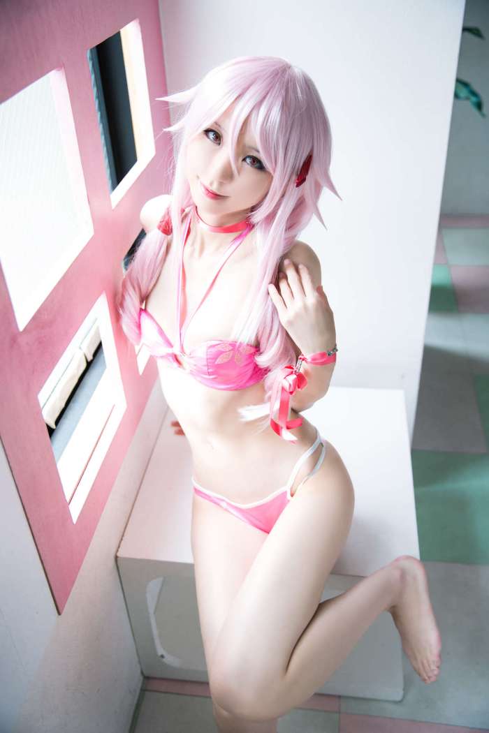 Mikehouse (ミケ) – The One Who Prays To Ask For Forgiveness [350P370MB]