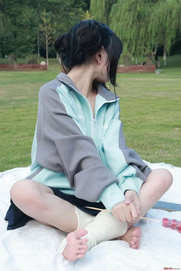 小羊蛋卷 – 冰糖小丸子 [15P161MB]