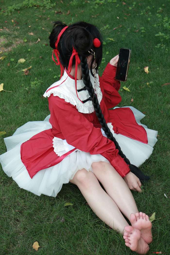 小羊蛋卷 – 红色小吊带+红色中华娘 [20P253MB]