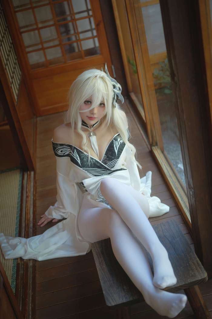 湖里狸 – 白凤 [30P241MB]